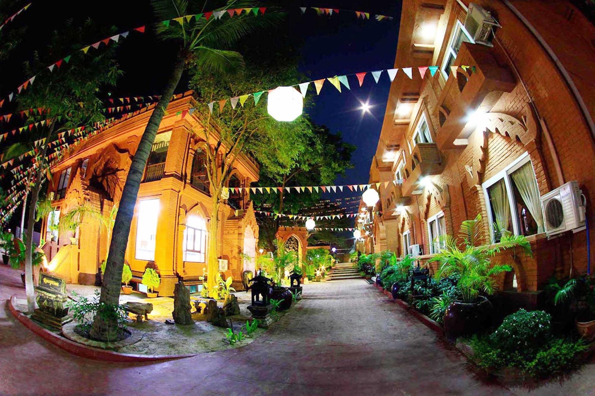 Hotel Sincere Smile Bagan New Bagan Экстерьер фото